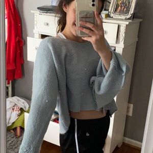 cropped sweater with white pearls